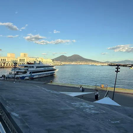 Apartment Rama-chiaia10 *