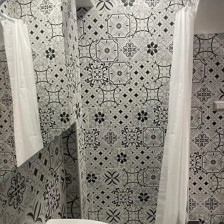 Appartamento Rama-chiaia10 *